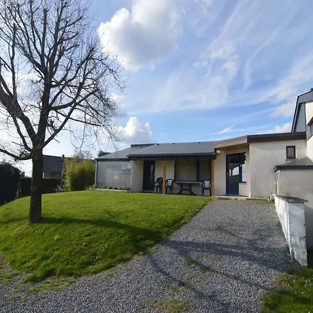 Sunny Cottage With Pool *