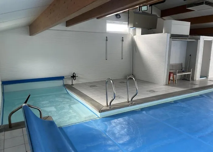 Sunny Cottage With Pool