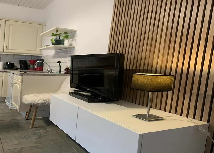 Sunny Cottage With Pool Purnode