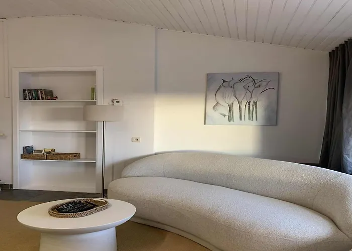 Sunny Cottage With Pool Holiday home