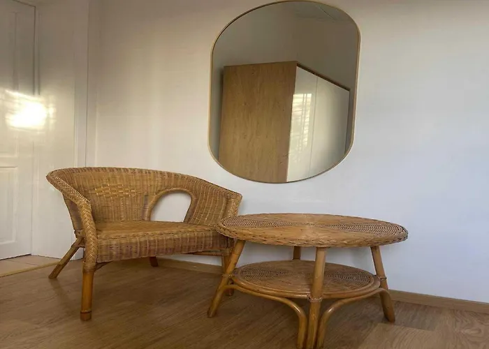 Sunny Cottage With Pool *